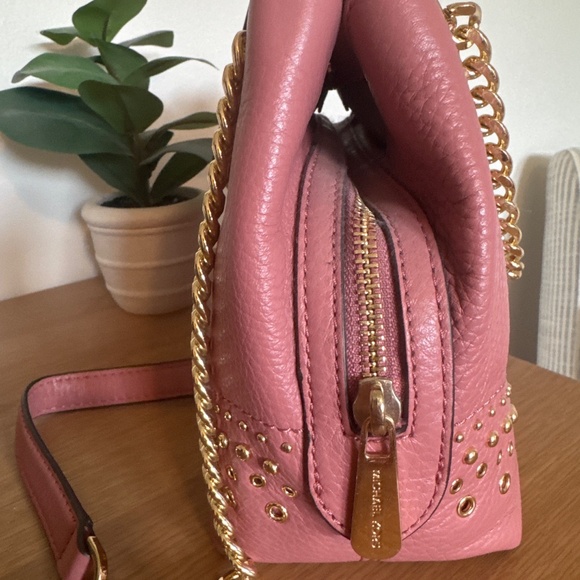 Genuine Michael Kors Blush Leather Satchel - Picture 3 of 9